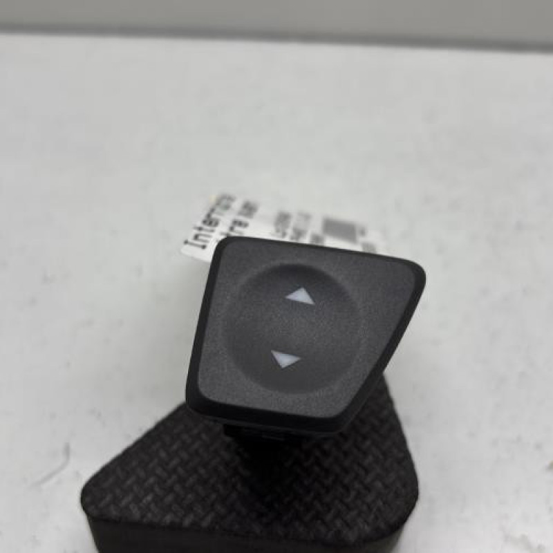 Interrupteur de leve vitre avant droit FIAT 500 2 Photo n°1