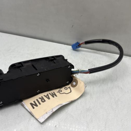 Interrupteur de leve vitre avant gauche MERCEDES CLASSE C 203