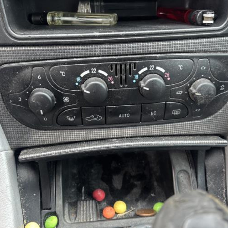 Interrupteur de leve vitre avant gauche MERCEDES CLASSE C 203 Photo n°19