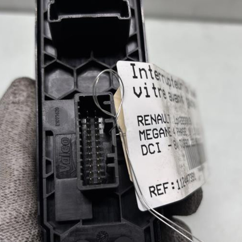 Interrupteur de leve vitre avant gauche RENAULT MEGANE 4 Photo n°3