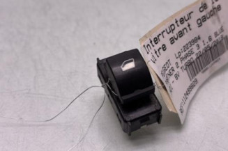 Interrupteur de leve vitre avant gauche PEUGEOT PARTNER 2 Photo n°1