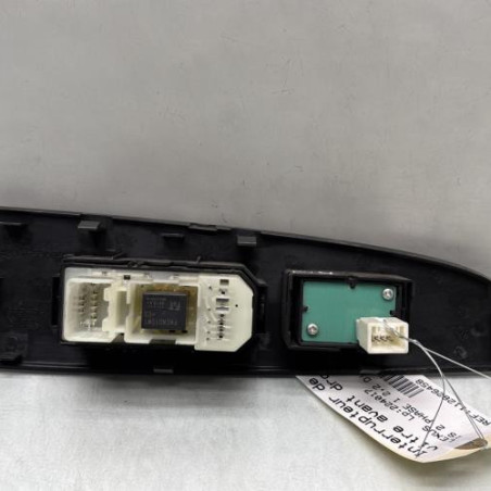 Interrupteur de leve vitre avant droit LEXUS IS 2