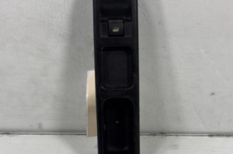 Interrupteur de leve vitre avant droit PEUGEOT 207 Photo n°1