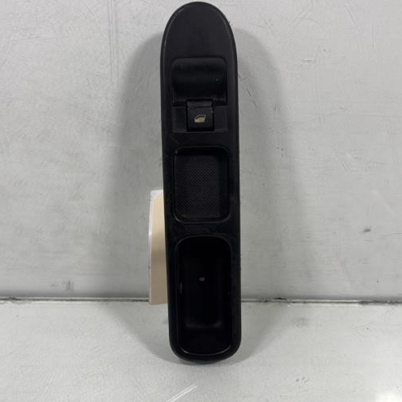 Interrupteur de leve vitre avant droit PEUGEOT 207 Photo n°1