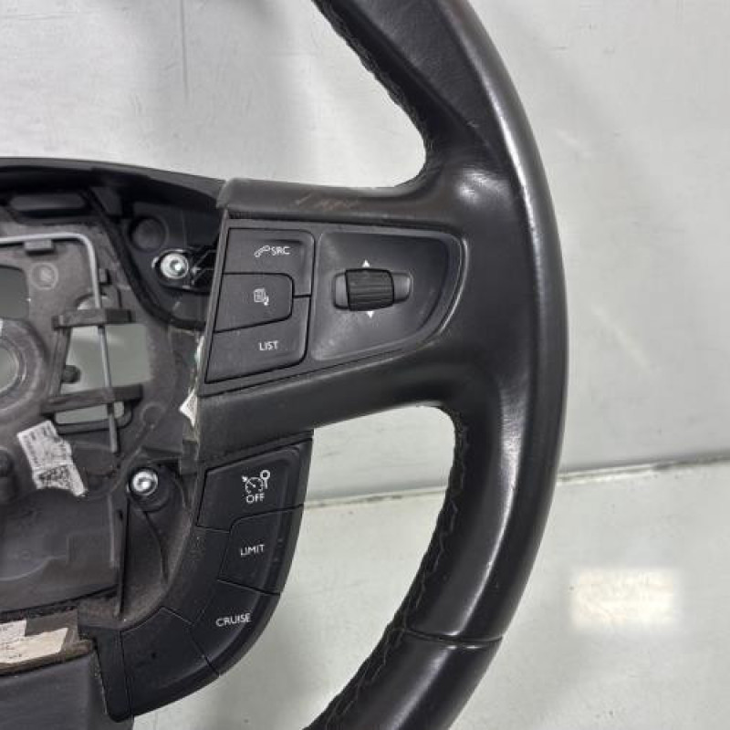 Volant PEUGEOT 508 1 Photo n°3