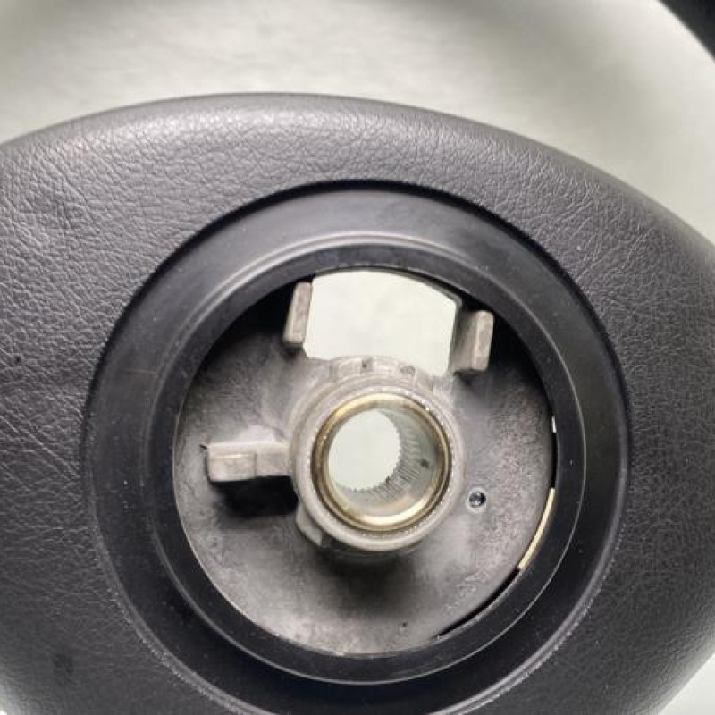 Volant PEUGEOT 307 Photo n°4