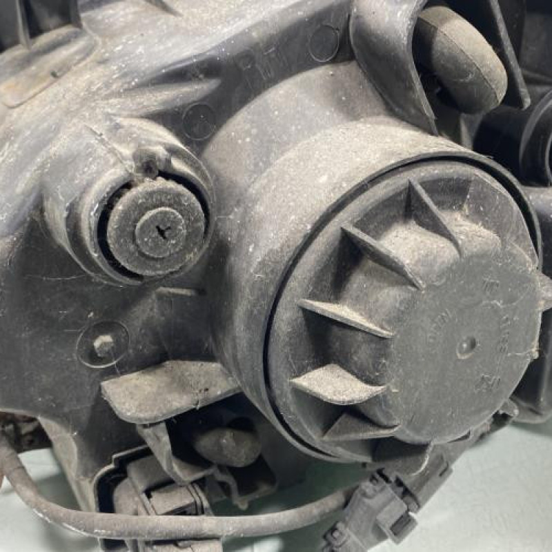 Optique avant principal droit (feux)(phare) KIA CARENS 2 Photo n°3