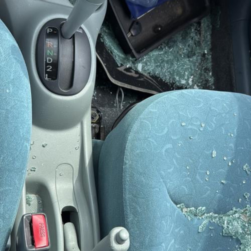 Feu arriere principal droit (feux) TOYOTA YARIS 1 Photo n°17