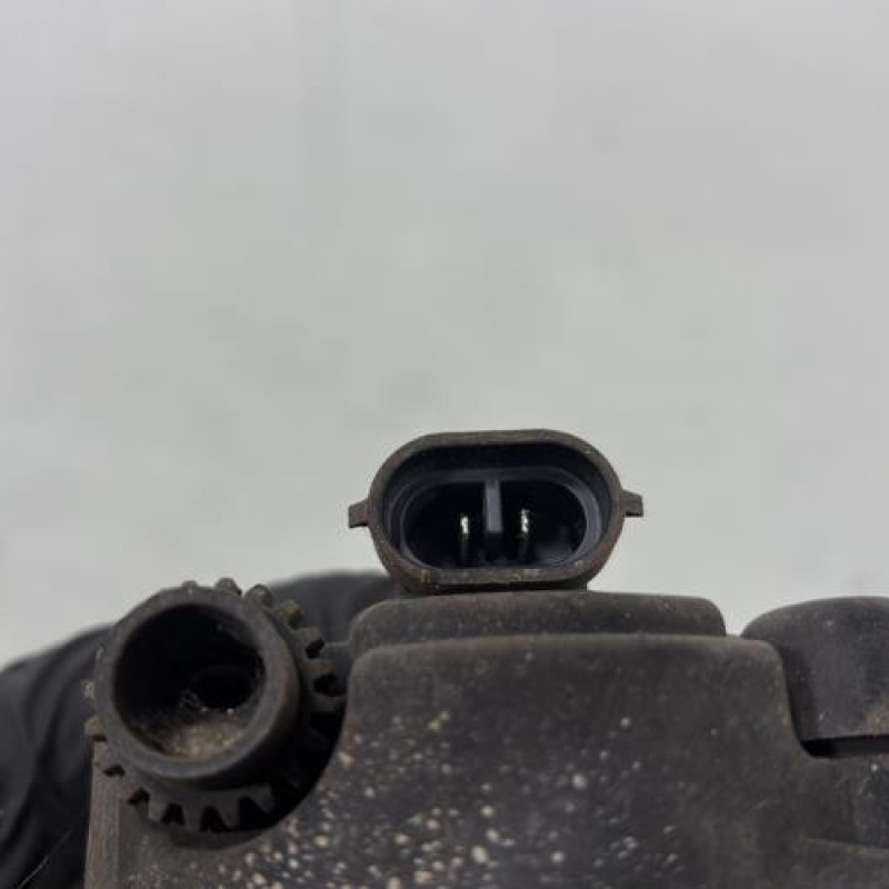 Anti brouillard droit (feux) OPEL TIGRA 2 Photo n°3