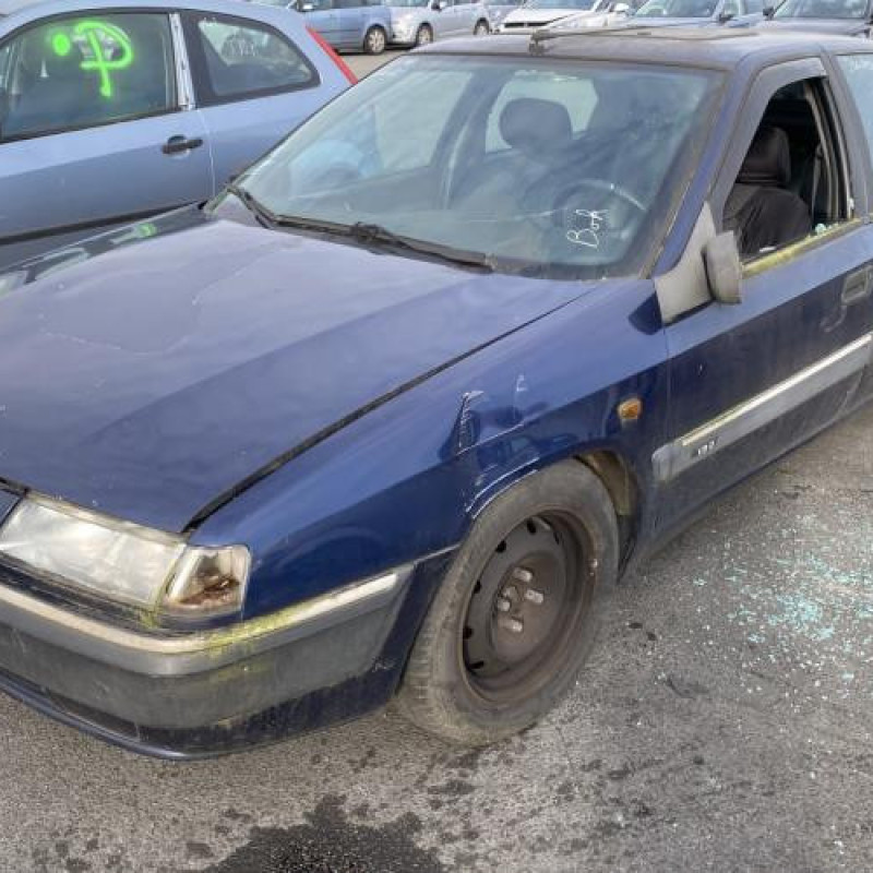 Feu arriere secondaire droit (feux) CITROEN XANTIA Photo n°4