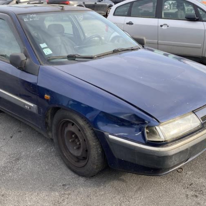 Feu arriere secondaire droit (feux) CITROEN XANTIA Photo n°5