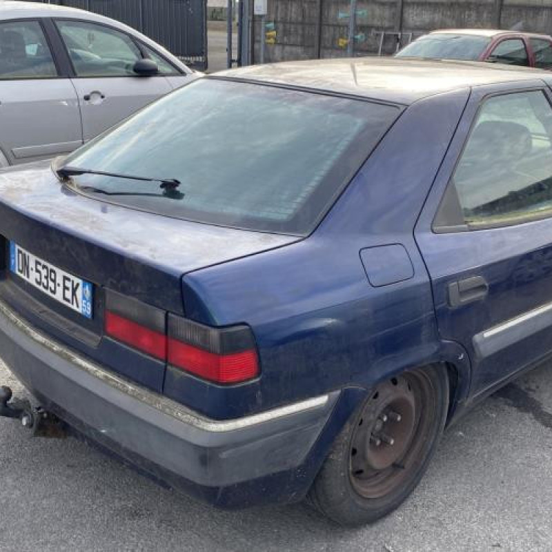 Feu arriere secondaire droit (feux) CITROEN XANTIA Photo n°6