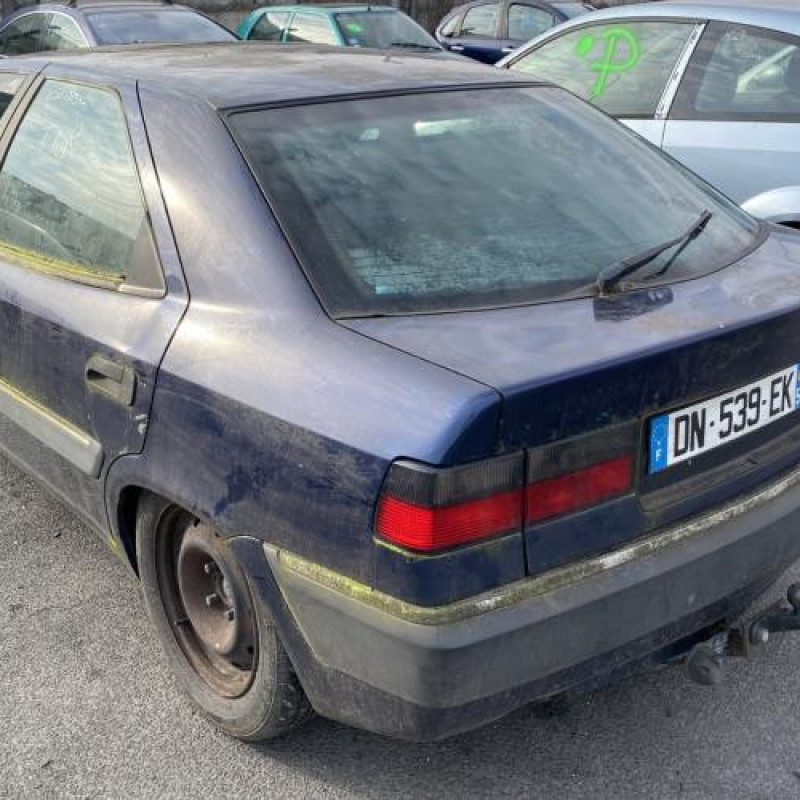 Feu arriere secondaire droit (feux) CITROEN XANTIA Photo n°7