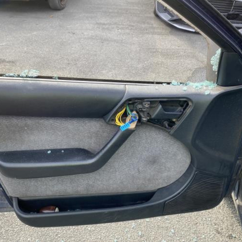 Feu arriere secondaire gauche (feux) CITROEN XANTIA Photo n°12