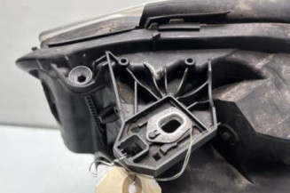 Optique avant principal gauche (feux)(phare) MERCEDES CLASSE A 176