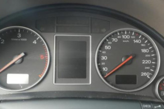 Optique avant principal gauche (feux)(phare) AUDI A4 2
