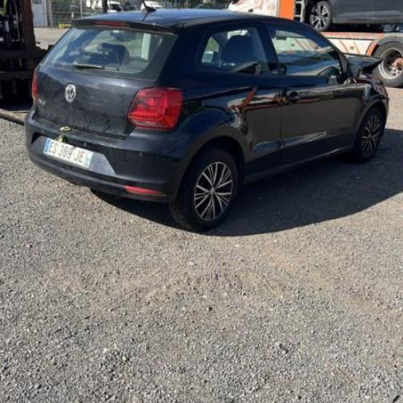 Volant VOLKSWAGEN POLO 5 Photo n°12