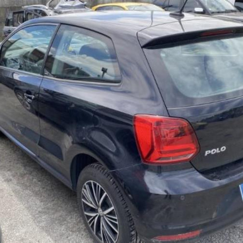 Volant VOLKSWAGEN POLO 5 Photo n°16