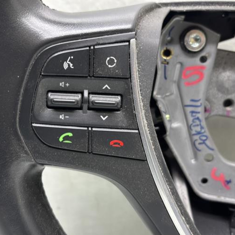Volant HYUNDAI I 20 2 Photo n°2