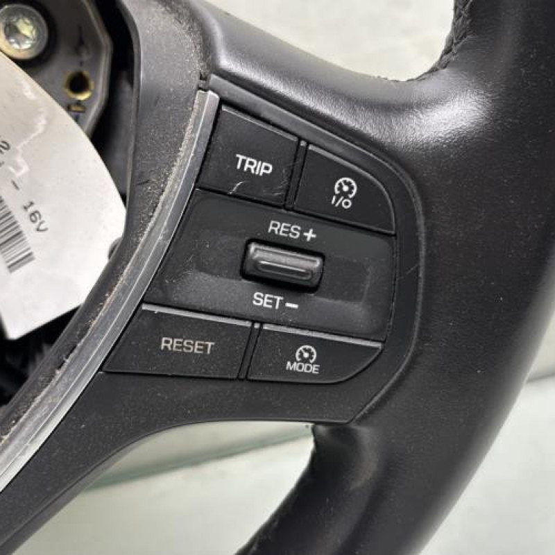 Volant HYUNDAI I 20 2 Photo n°3