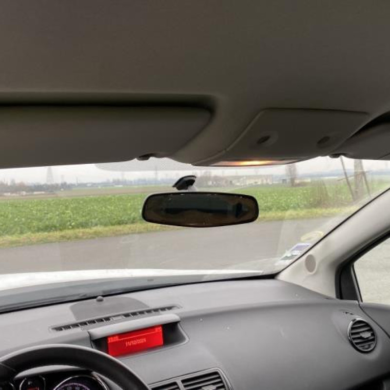 Interrupteur de leve vitre avant gauche OPEL MERIVA B Photo n°20