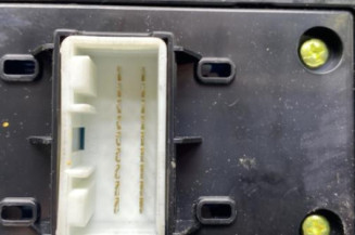 Interrupteur de leve vitre avant gauche KIA SPORTAGE 4