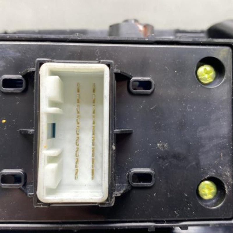 Interrupteur de leve vitre avant gauche KIA SPORTAGE 4 Photo n°4