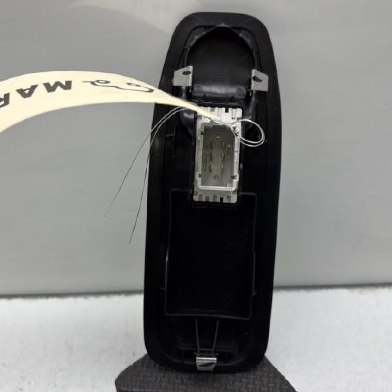 Interrupteur de leve vitre avant droit PEUGEOT 208 1 Photo n°3