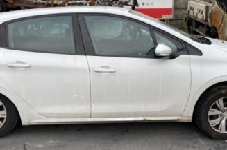 Interrupteur de leve vitre avant droit PEUGEOT 208 1