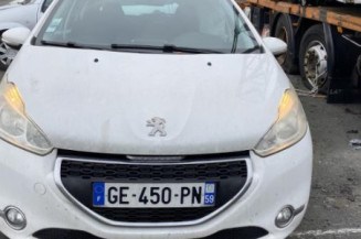 Interrupteur de leve vitre avant droit PEUGEOT 208 1