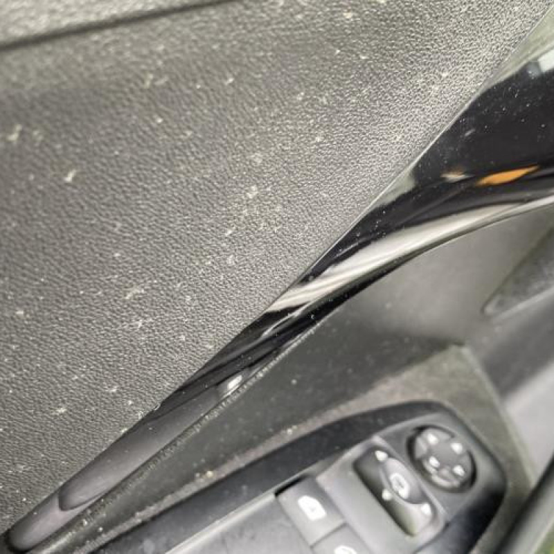 Interrupteur de leve vitre avant droit PEUGEOT 208 1 Photo n°15