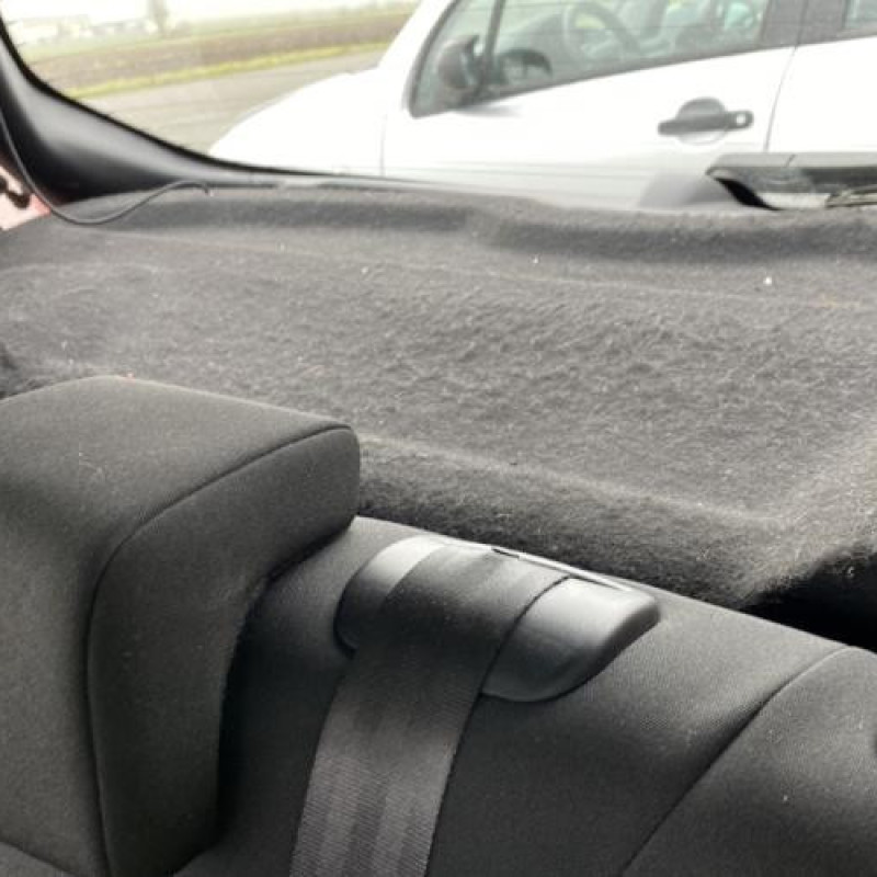 Interrupteur de leve vitre avant droit PEUGEOT 208 1 Photo n°18