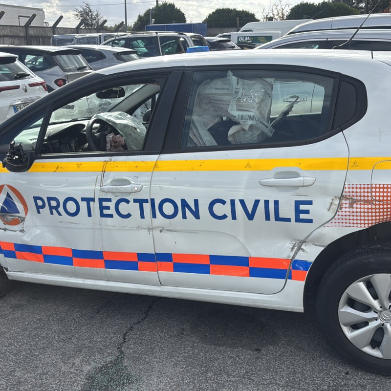 CITROEN C3 3 PHASE 2 1.2 VTI - 12V Photo n°8