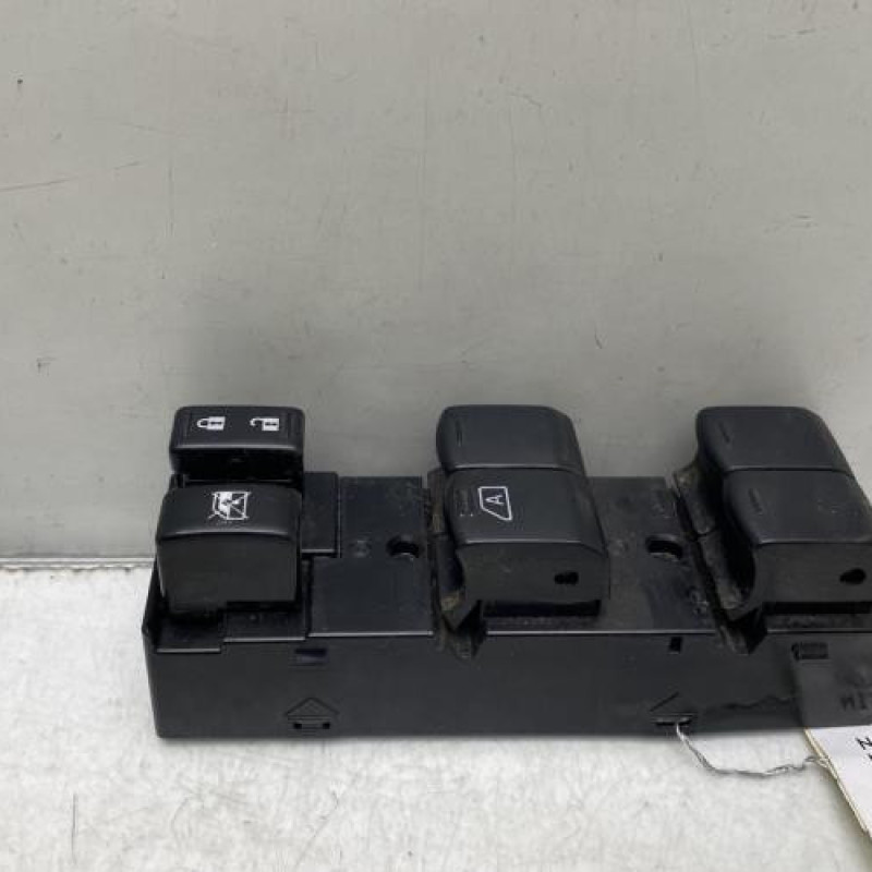 Interrupteur de leve vitre avant gauche NISSAN NOTE 2 Photo n°1