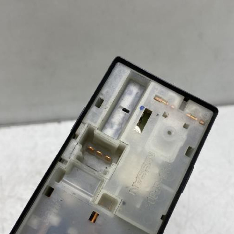 Interrupteur de leve vitre avant gauche NISSAN NOTE 2 Photo n°4