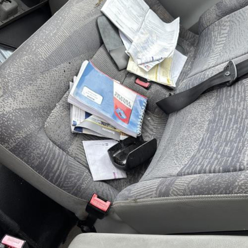 Interrupteur de leve vitre avant gauche RENAULT MASTER 2 Photo n°17