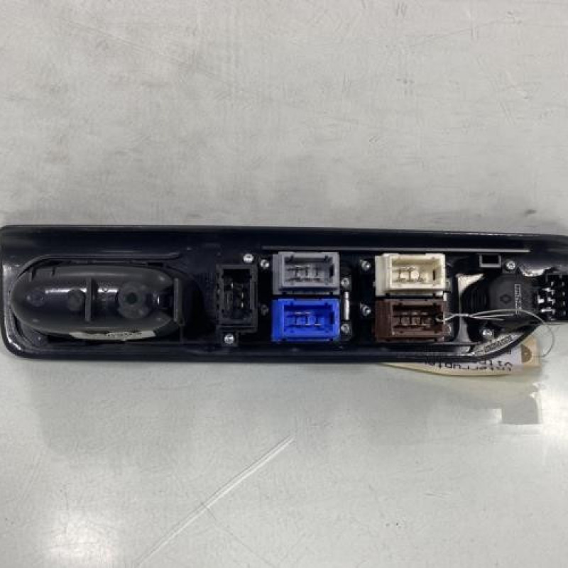 Interrupteur de leve vitre avant gauche RENAULT LAGUNA 1 Photo n°3