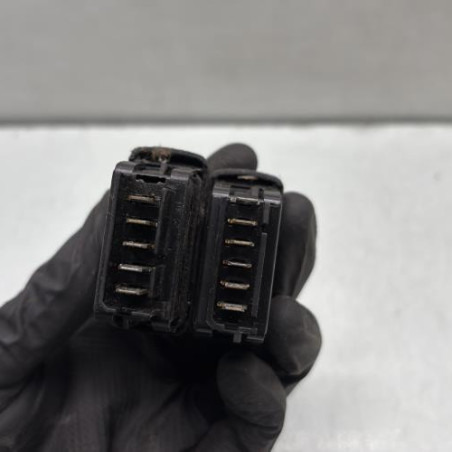 Interrupteur de leve vitre avant gauche RENAULT KANGOO 1
