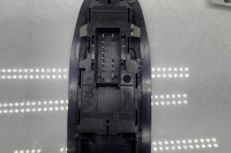 Interrupteur de leve vitre avant gauche PEUGEOT 2008 1