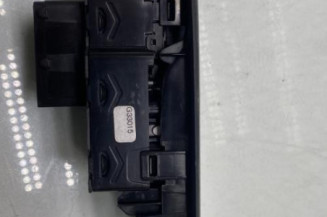 Interrupteur de leve vitre avant gauche PEUGEOT 2008 1