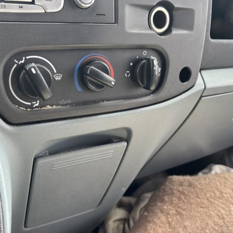 Trappe d'essence FORD TRANSIT 4 Photo n°19