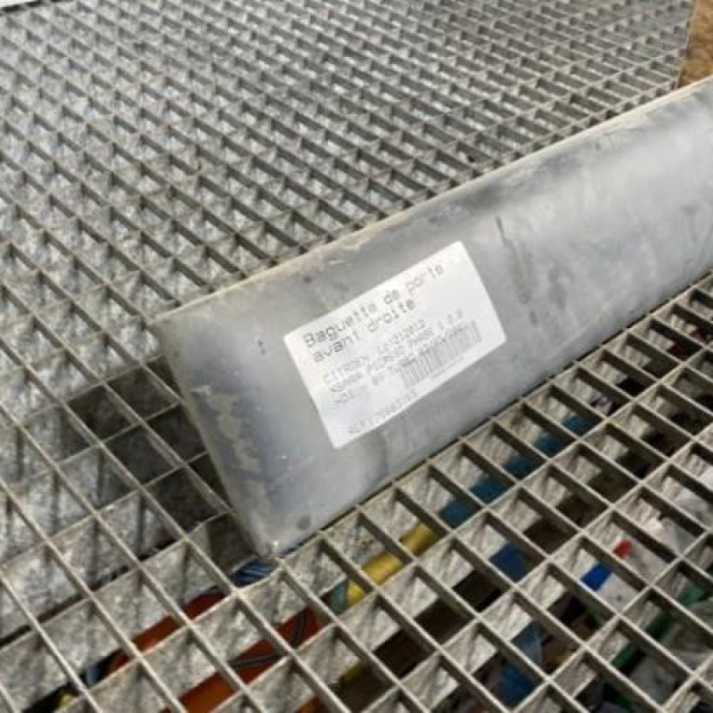 Baguette de porte avant droite CITROEN XSARA PICASSO Photo n°3