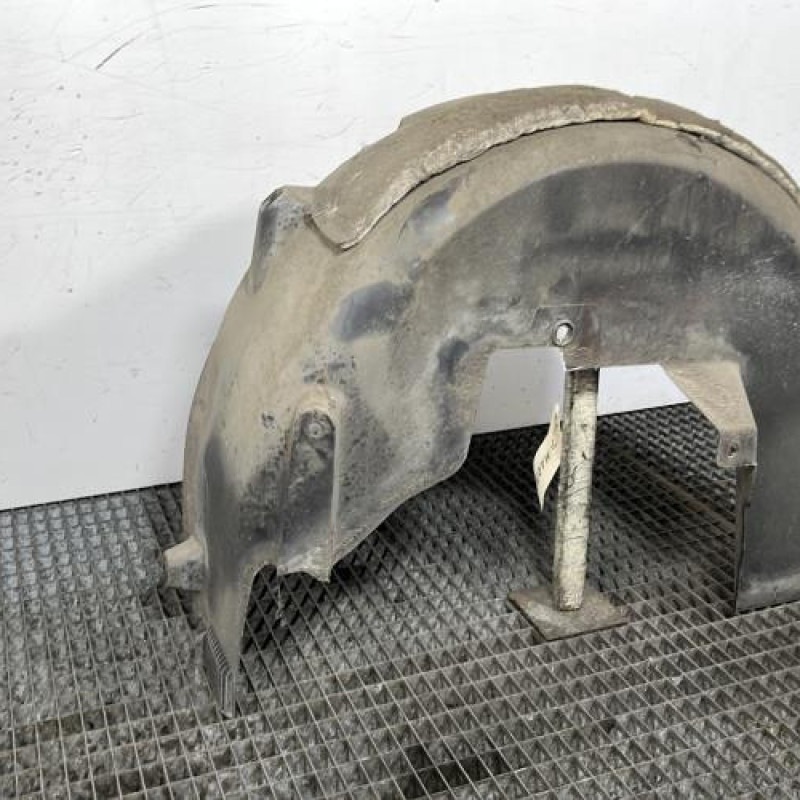 Pare boue arriere droit CITROEN C4 PICASSO 2 Photo n°2