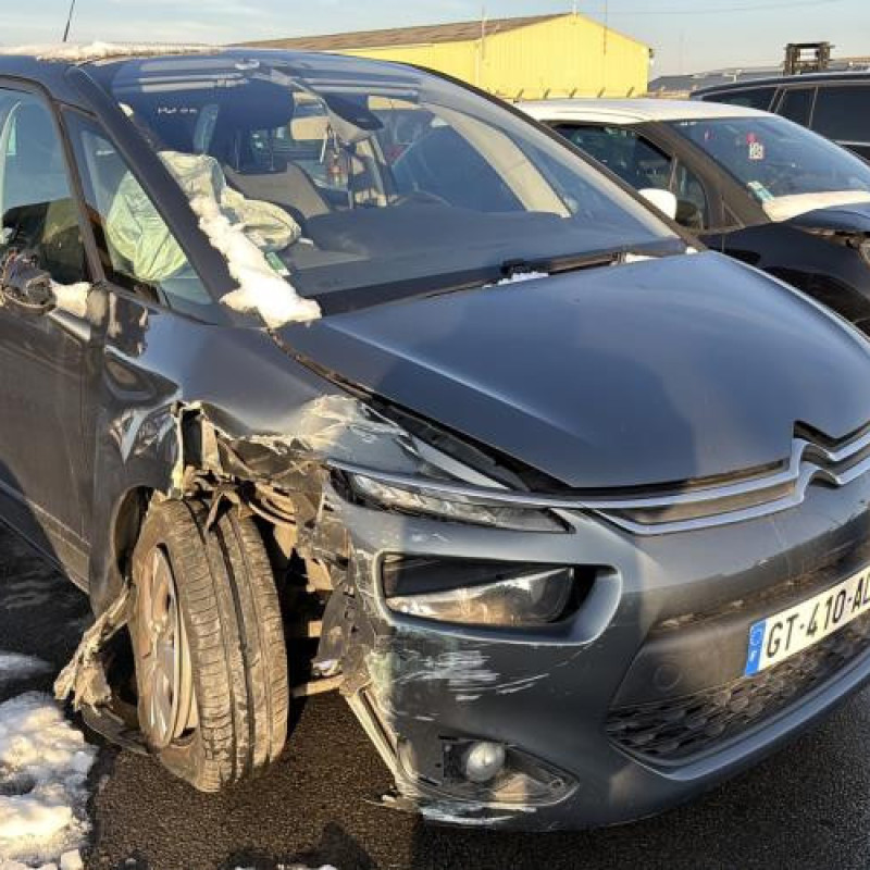 Pare boue arriere droit CITROEN C4 PICASSO 2 Photo n°15