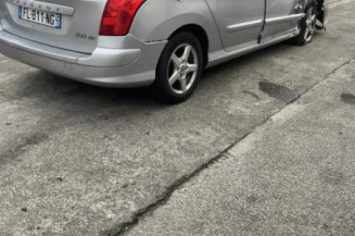 Pare boue arriere droit PEUGEOT 308 1 SW
