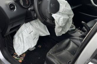 Pare boue arriere droit PEUGEOT 308 1 SW