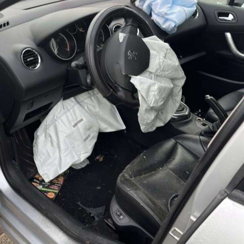 Pare boue arriere droit PEUGEOT 308 1 SW Photo n°8