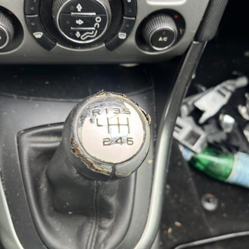 Pare boue arriere droit PEUGEOT 308 1 SW Photo n°10