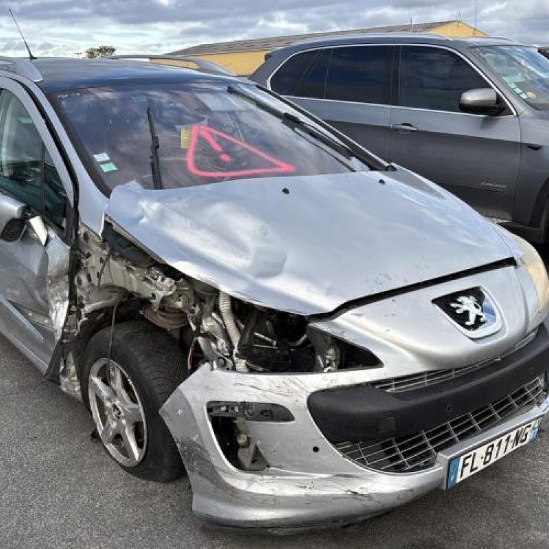 Pare boue arriere droit PEUGEOT 308 1 SW Photo n°14