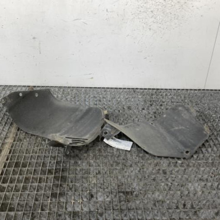 Pare boue arriere droit NISSAN QASHQAI 1